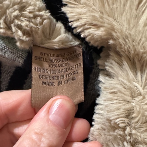 Powder River Outfitters Southwest Pattern Jacket with Faux Fur Collar size med - Picture 4 of 5